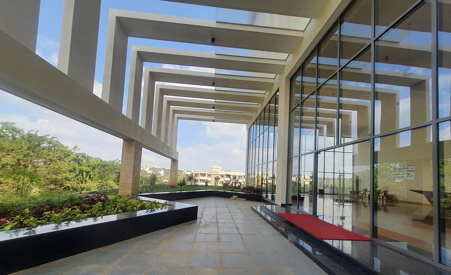 building1a